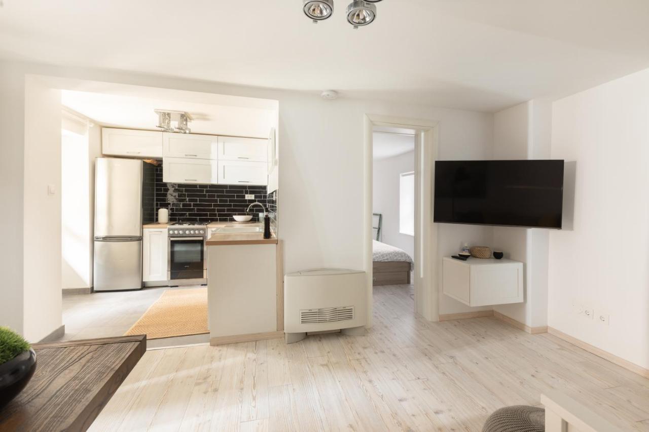 Apartment Coastal Villa Makarska Kültér fotó