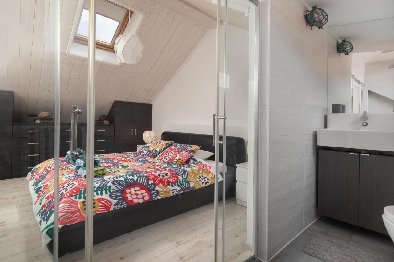 Apartment Coastal Villa Makarska Kültér fotó