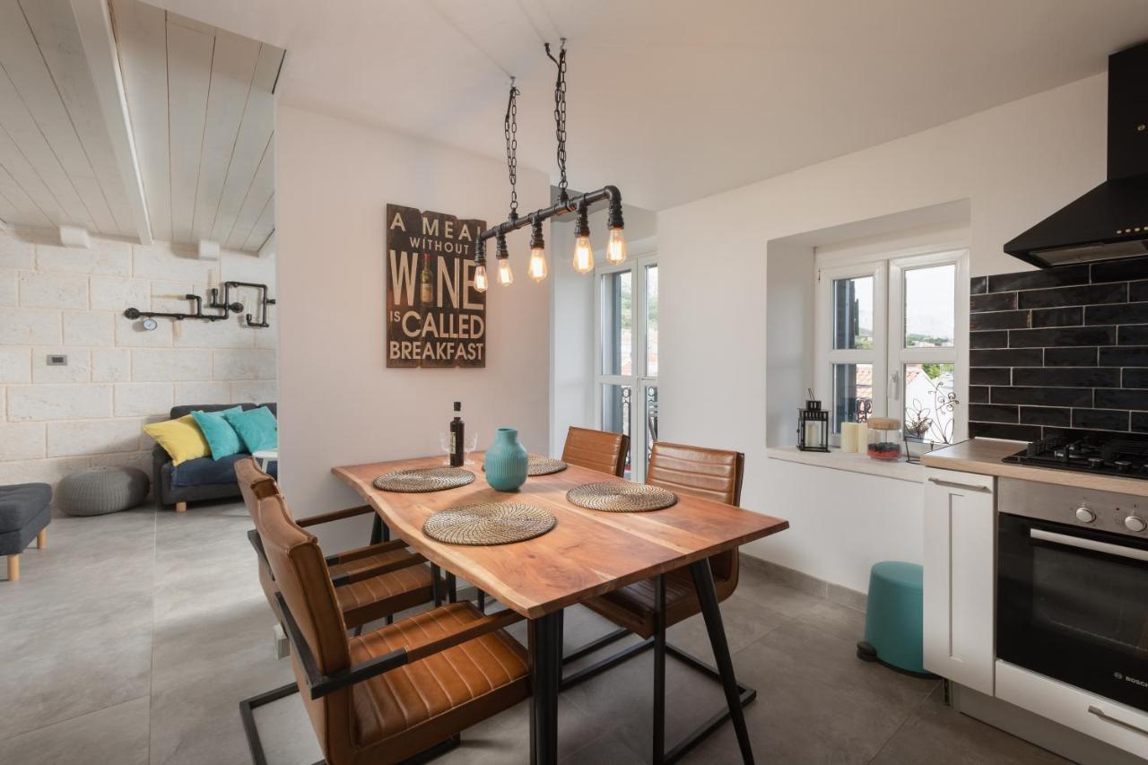 Apartment Coastal Villa Makarska Kültér fotó